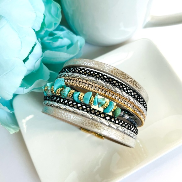 Silver Leather Wrap Turquoise Stone Bracelet - Picture 4 of 7